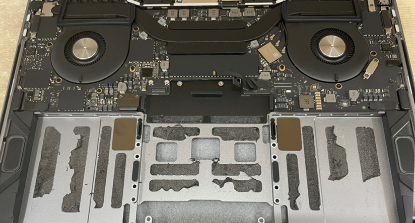 MacBook Pro 2018 13インチ 動作確認 *バッテリー劣化